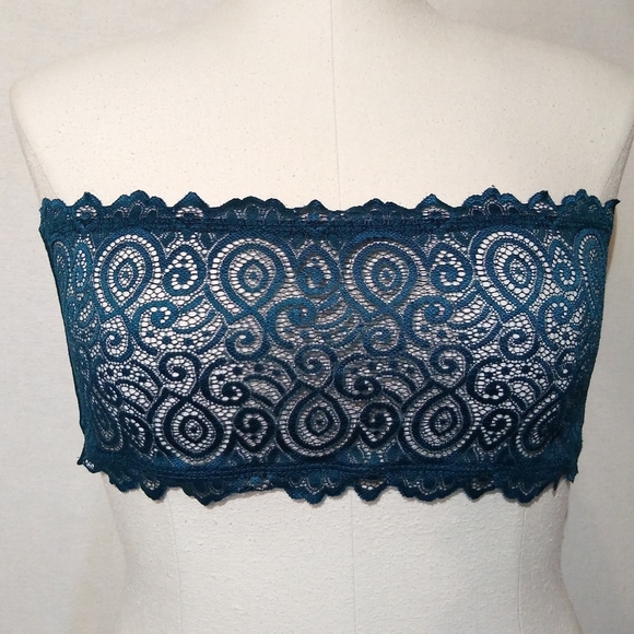 Free People Seamless & Lace Reversible Bandeau - Picture 2 of 11